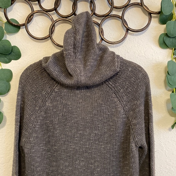 Vintage Y2K Wet Seal Grunge Gray Cable-Knit Hooded Sweater✨ - Picture 6 of 6